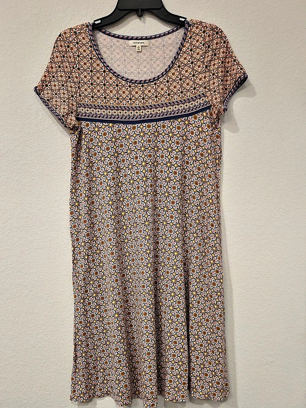 Max Studio Printed Dress in Orange & Blue Geometric Small Tshirt Dress